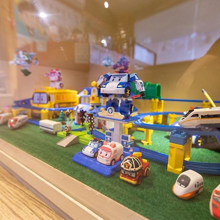 Fun Kids B&B Hualien City Exterior photo
