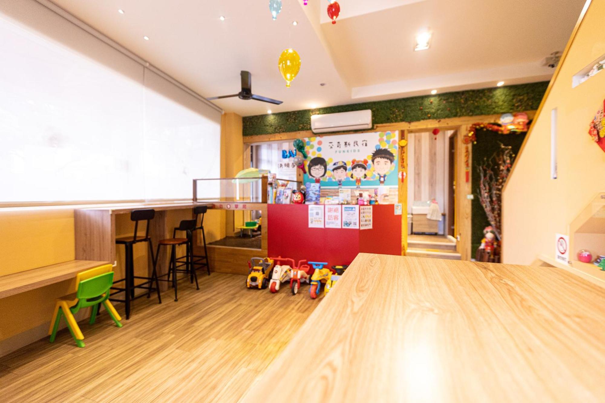 Fun Kids B&B Hualien City Exterior photo