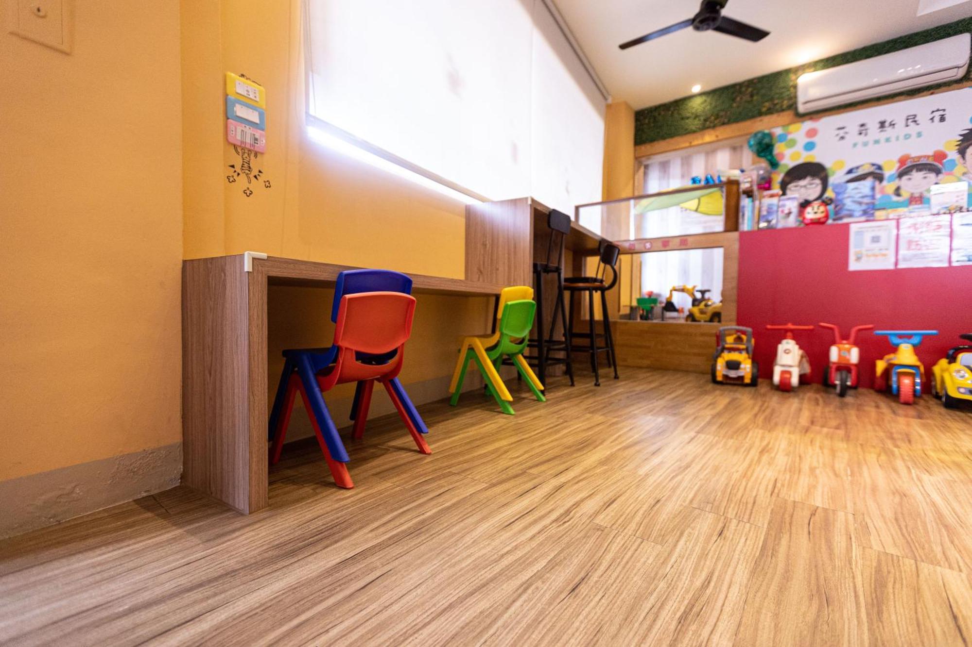 Fun Kids B&B Hualien City Exterior photo